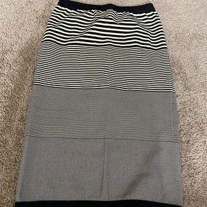 Bebe skirt